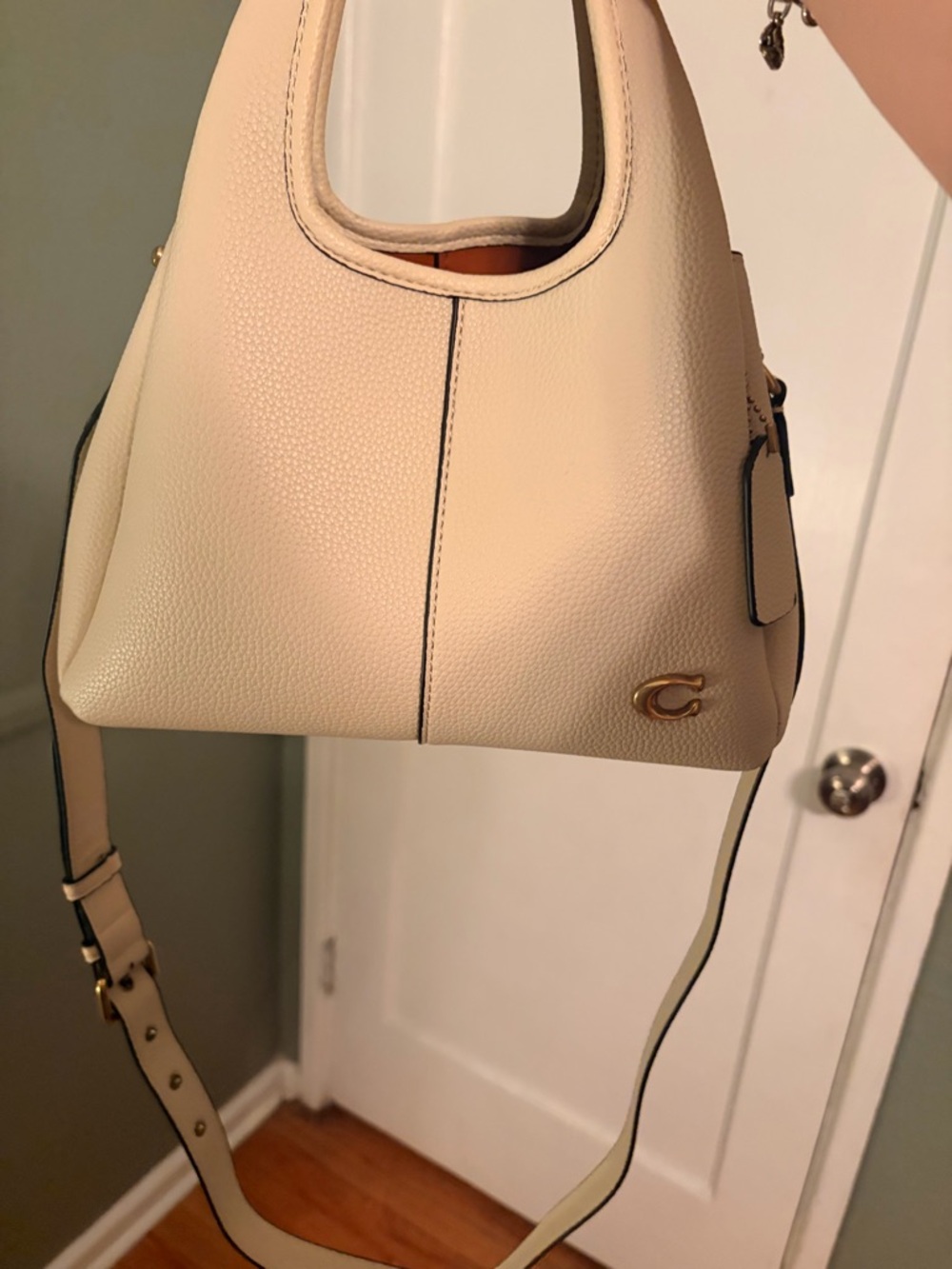 Cream Leather Shoulder Bag with Detachable Strap